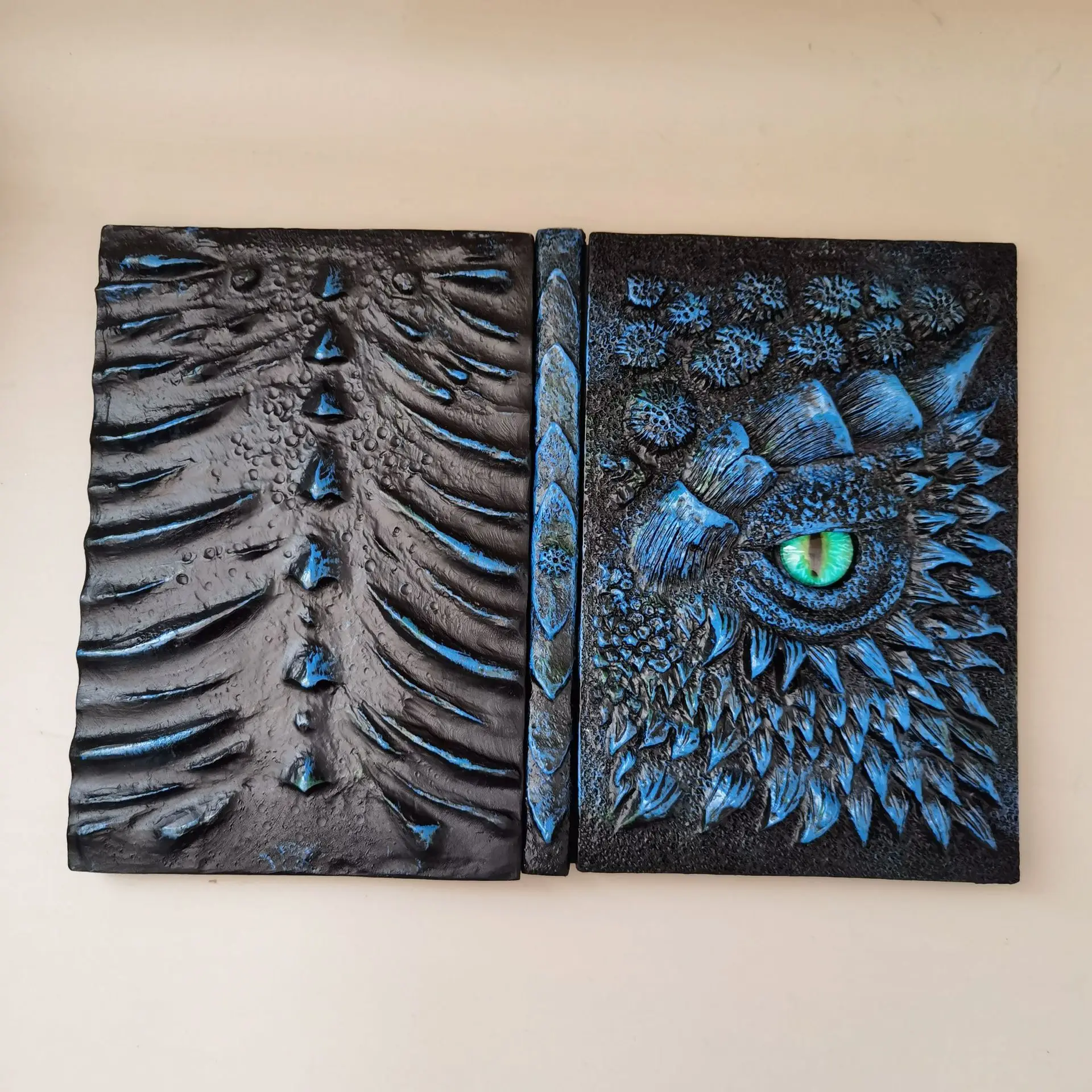 Cthulhu 3D Embossed Notebook B - đánh giá và giá Stationery Books